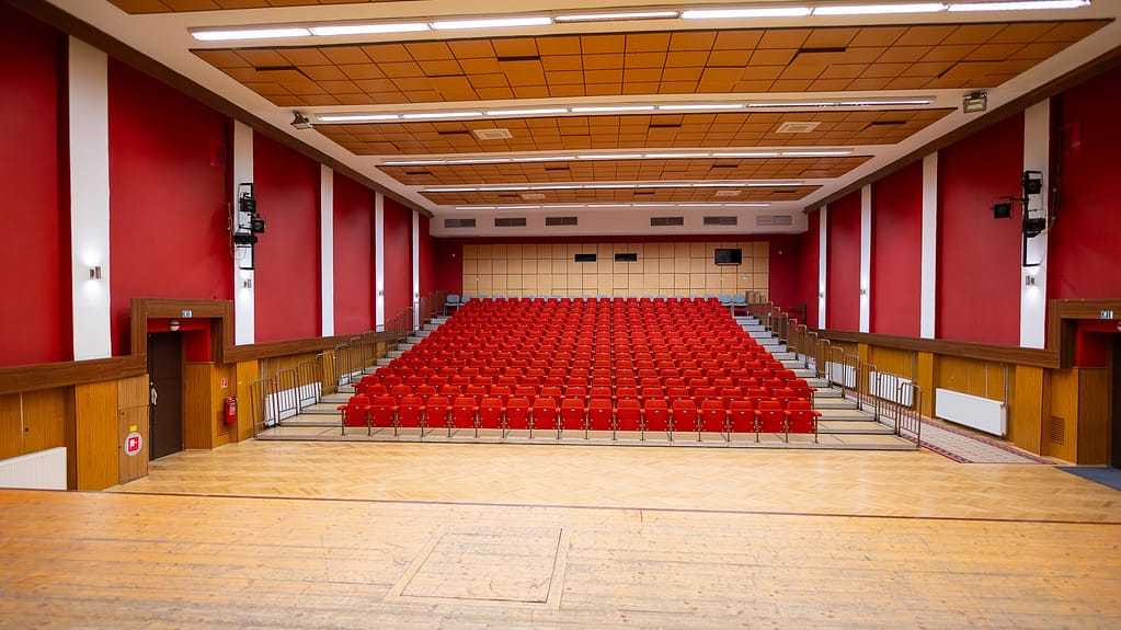 Kilátás a színpadról